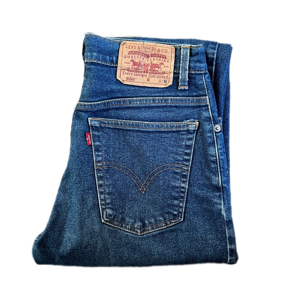 Levi’s 550 relaxed taper fit jeans